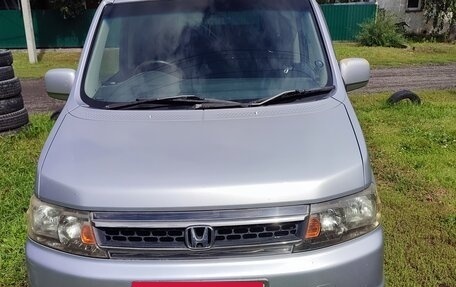 Honda Stepwgn II рестайлинг, 2003 год, 800 000 рублей, 17 фотография