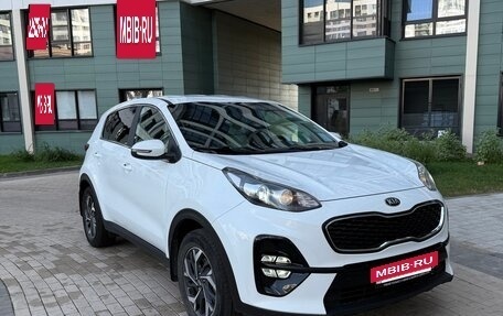KIA Sportage IV рестайлинг, 2019 год, 1 980 000 рублей, 2 фотография