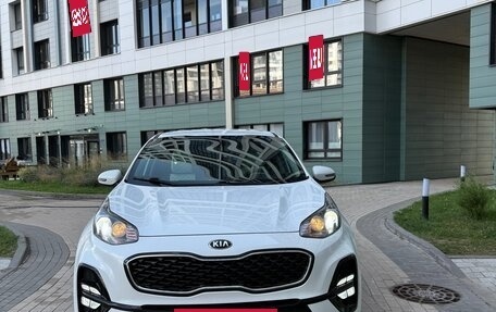 KIA Sportage IV рестайлинг, 2019 год, 1 980 000 рублей, 3 фотография