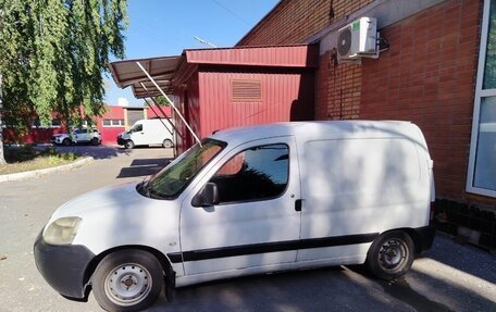 Peugeot Partner II рестайлинг 2, 2010 год, 220 000 рублей, 2 фотография