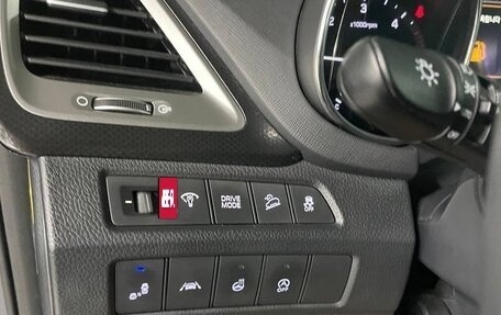 Hyundai Santa Fe III рестайлинг, 2017 год, 2 600 000 рублей, 10 фотография