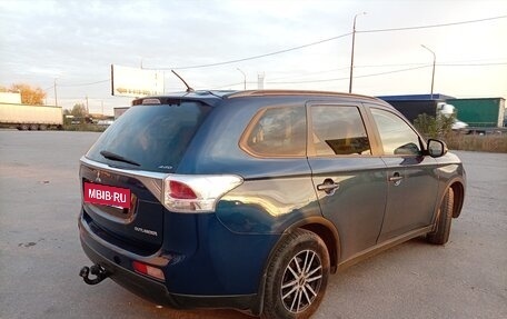 Mitsubishi Outlander III рестайлинг 3, 2013 год, 1 100 000 рублей, 4 фотография