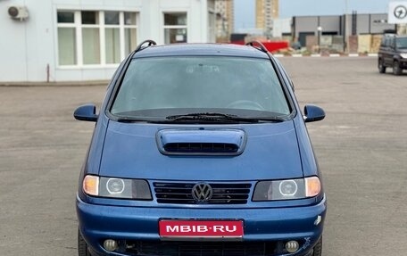 Volkswagen Sharan I рестайлинг, 1998 год, 360 000 рублей, 1 фотография
