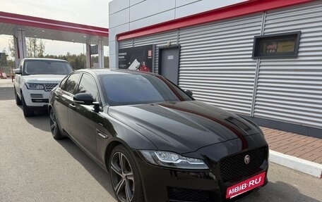 Jaguar XF II, 2017 год, 2 350 000 рублей, 2 фотография