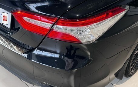 Toyota Camry, 2018 год, 2 700 000 рублей, 9 фотография