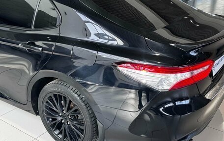 Toyota Camry, 2018 год, 2 700 000 рублей, 11 фотография