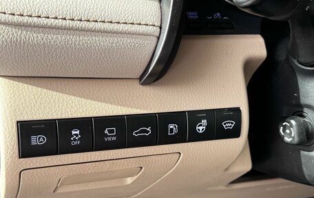 Toyota Camry, 2018 год, 2 700 000 рублей, 21 фотография