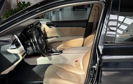 Toyota Camry, 2018 год, 2 700 000 рублей, 19 фотография