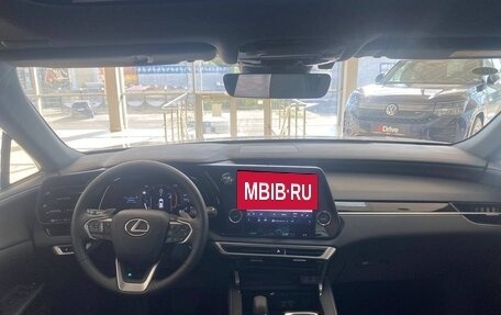Lexus RX IV рестайлинг, 2025 год, 7 899 000 рублей, 10 фотография
