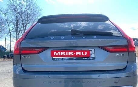 Volvo V90 Cross Country I рестайлинг, 2019 год, 3 950 000 рублей, 18 фотография