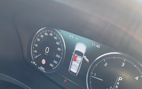 Volvo V90 Cross Country I рестайлинг, 2019 год, 3 950 000 рублей, 32 фотография