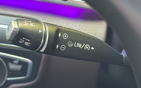 Mercedes-Benz V-Класс, 2017 год, 5 300 000 рублей, 31 фотография