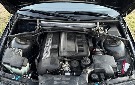 BMW 3 серия, 2004 год, 850 000 рублей, 17 фотография
