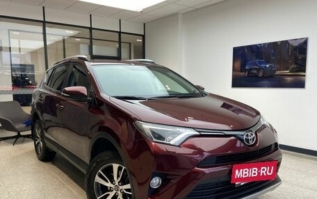 Toyota RAV4, 2017 год, 2 960 000 рублей, 3 фотография