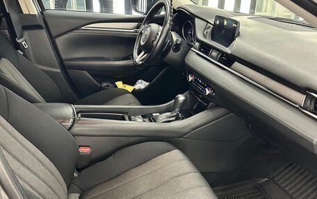 Mazda 6, 2019 год, 2 300 000 рублей, 6 фотография
