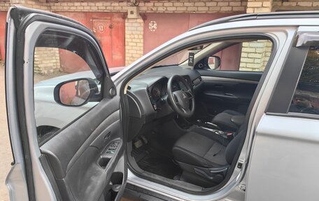 Mitsubishi Outlander III рестайлинг 3, 2013 год, 1 200 000 рублей, 3 фотография
