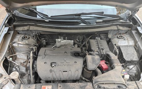 Mitsubishi Outlander III рестайлинг 3, 2013 год, 1 200 000 рублей, 14 фотография
