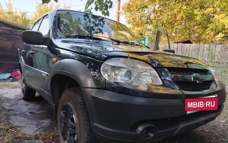 Chevrolet Niva I рестайлинг, 2010 год, 550 000 рублей, 4 фотография