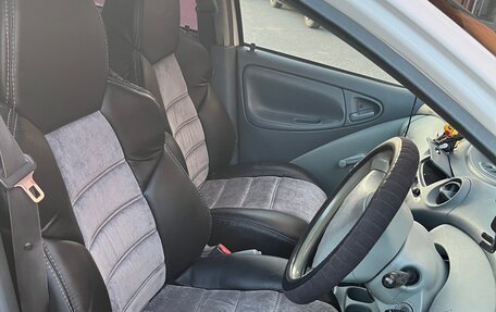 Toyota Vitz, 2000 год, 315 000 рублей, 10 фотография