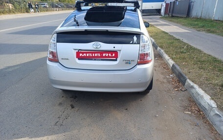 Toyota Prius, 2008 год, 560 000 рублей, 4 фотография