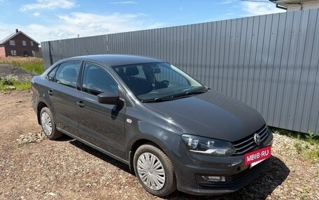 Volkswagen Polo VI (EU Market), 2016 год, 1 150 000 рублей, 2 фотография