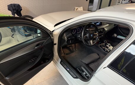 BMW 5 серия, 2018 год, 2 950 000 рублей, 4 фотография