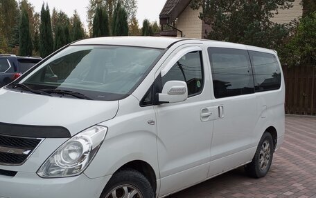 Hyundai Grand Starex Grand Starex I рестайлинг 2, 2010 год, 1 300 000 рублей, 5 фотография