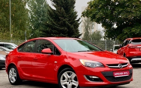 Opel Astra J, 2013 год, 799 000 рублей, 1 фотография