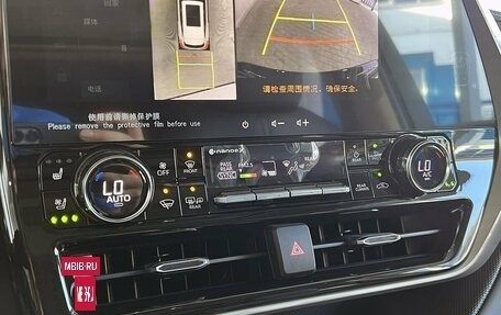 Toyota Highlander, 2025 год, 5 999 000 рублей, 15 фотография