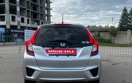 Honda Fit III, 2016 год, 850 000 рублей, 11 фотография