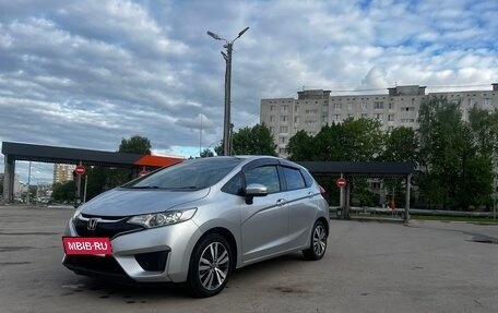 Honda Fit III, 2016 год, 850 000 рублей, 7 фотография