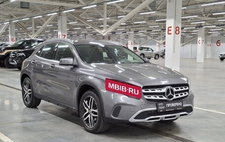 Mercedes-Benz GLA, 2018 год, 1 890 000 рублей, 7 фотография