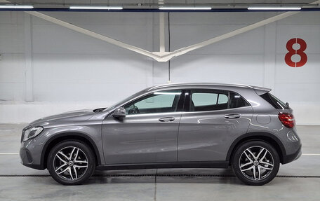 Mercedes-Benz GLA, 2018 год, 1 890 000 рублей, 12 фотография