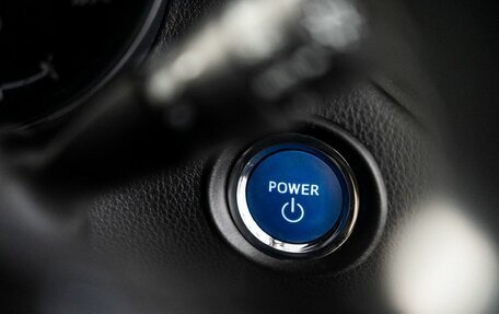 Toyota C-HR I рестайлинг, 2017 год, 2 180 000 рублей, 14 фотография