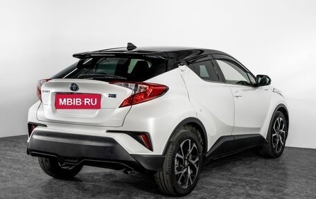 Toyota C-HR I рестайлинг, 2017 год, 2 180 000 рублей, 3 фотография