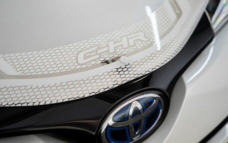 Toyota C-HR I рестайлинг, 2017 год, 2 180 000 рублей, 20 фотография