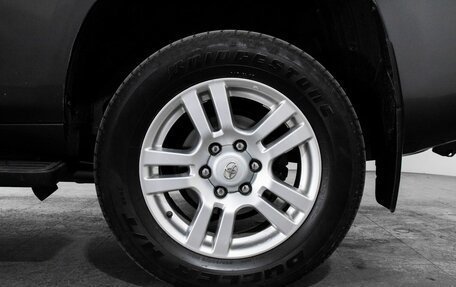 Toyota Land Cruiser Prado 150 рестайлинг 2, 2011 год, 2 550 000 рублей, 24 фотография