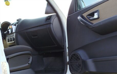 ЛуАЗ Patriot, 2013 год, 690 000 рублей, 18 фотография