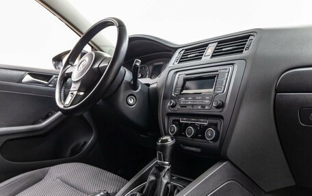 Volkswagen Jetta VI, 2013 год, 948 000 рублей, 35 фотография