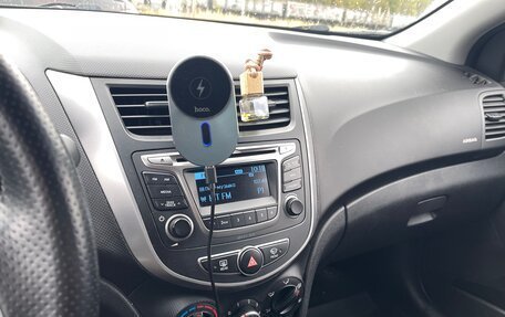 Hyundai Solaris II рестайлинг, 2015 год, 950 000 рублей, 6 фотография