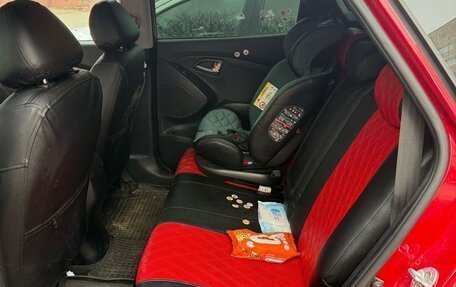 Hyundai ix35 I рестайлинг, 2013 год, 1 300 000 рублей, 8 фотография