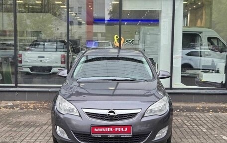 Opel Astra J, 2011 год, 690 000 рублей, 2 фотография