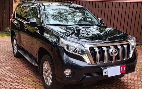 Toyota Land Cruiser Prado 150 рестайлинг 2, 2016 год, 3 850 000 рублей, 1 фотография