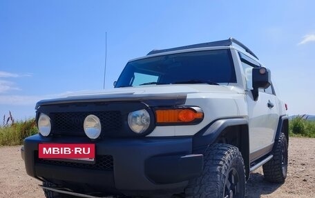 Toyota FJ Cruiser, 2008 год, 3 100 000 рублей, 1 фотография