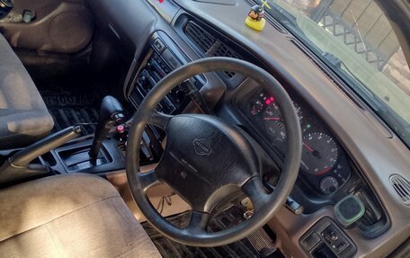 Nissan Bluebird XI, 1996 год, 240 000 рублей, 10 фотография