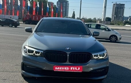 BMW 5 серия, 2018 год, 2 950 000 рублей, 2 фотография