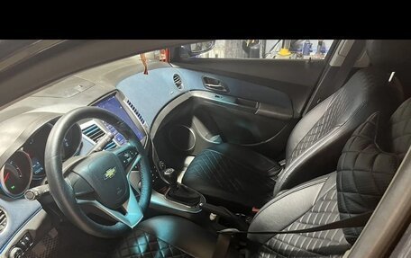 Chevrolet Cruze II, 2011 год, 900 000 рублей, 9 фотография