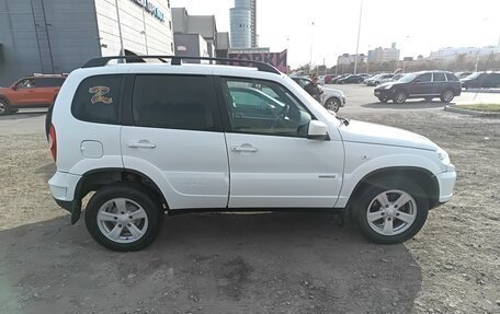 Chevrolet Niva I рестайлинг, 2013 год, 570 000 рублей, 4 фотография
