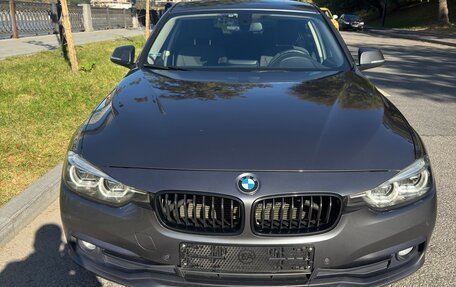 BMW 3 серия, 2018 год, 3 100 000 рублей, 9 фотография