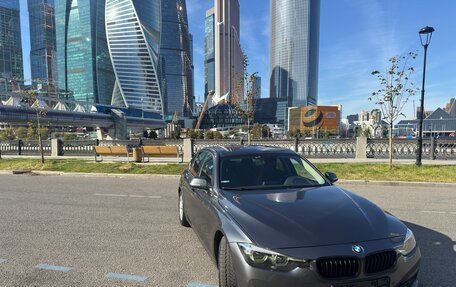 BMW 3 серия, 2018 год, 3 100 000 рублей, 13 фотография